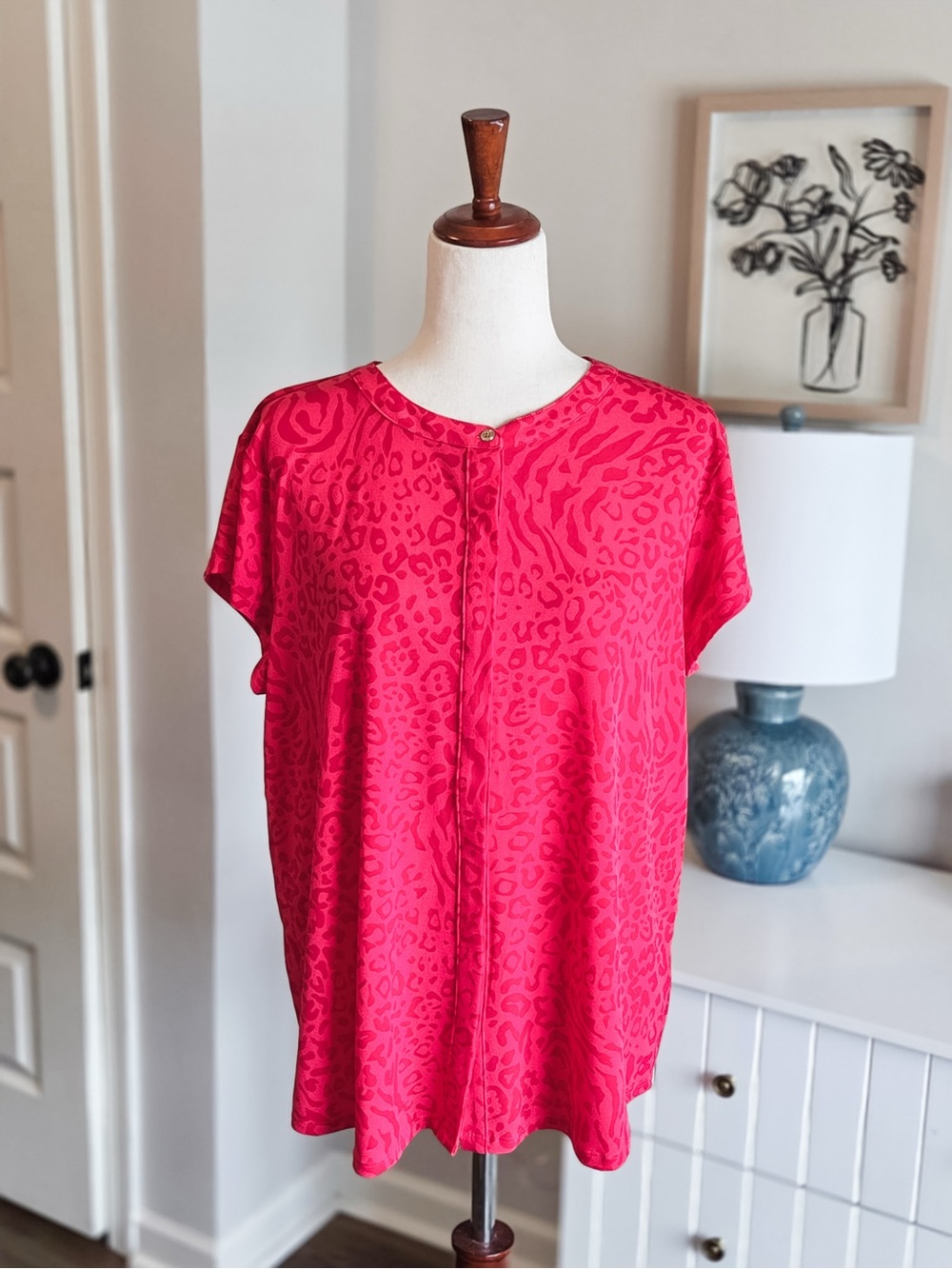 Women's Short-Sleeve Pink Animal Print Top